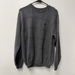 Gray men’s knit sweater pull over IZOD size large crew neck Heavyweight Casual